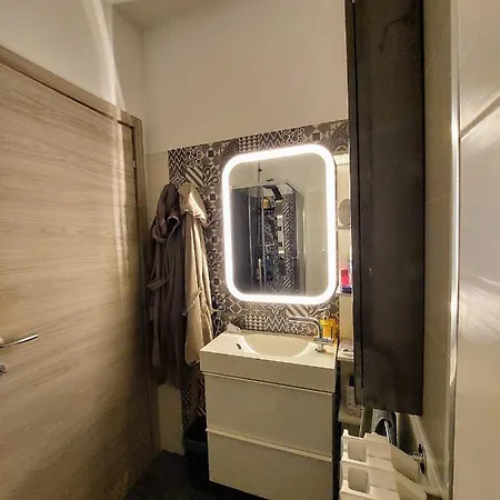 Apartment Luminoso A Pochi Minuti Da Duomo E Fiera