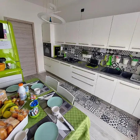 Apartment Luminoso A Pochi Minuti Da Duomo E Fiera